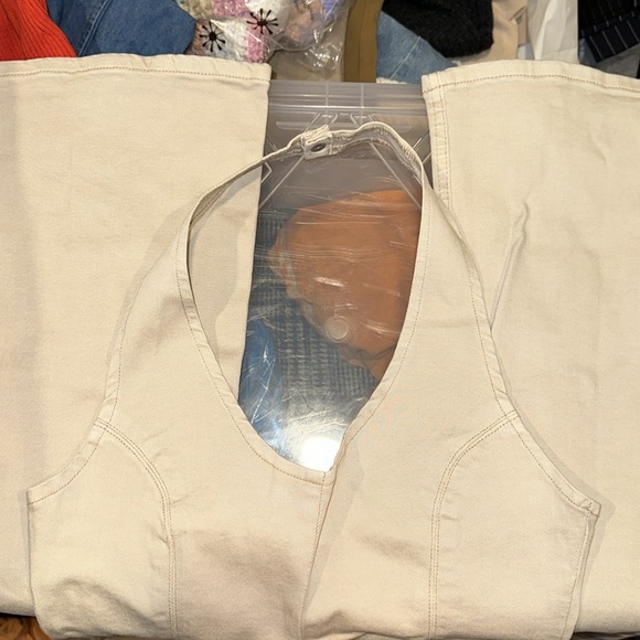 Fitted Halter Neck Denim Jumpsuit - Picture 3 of 7